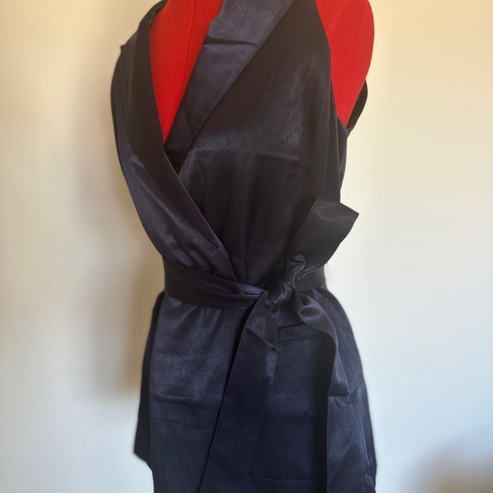 Ted Baker Navy Satin blazer size 2 to 4 - Picture 16 of 17